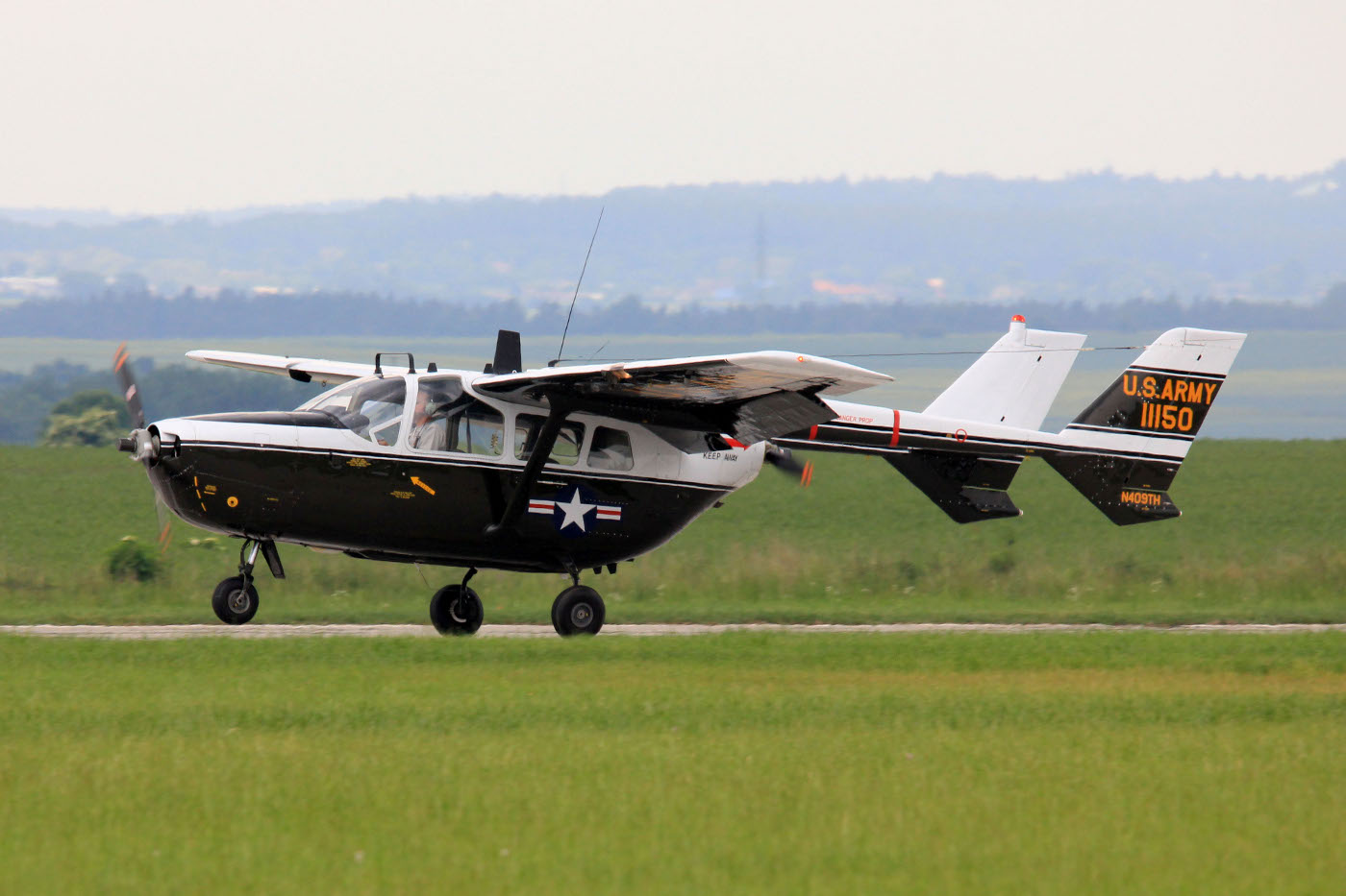 Cessna M337B