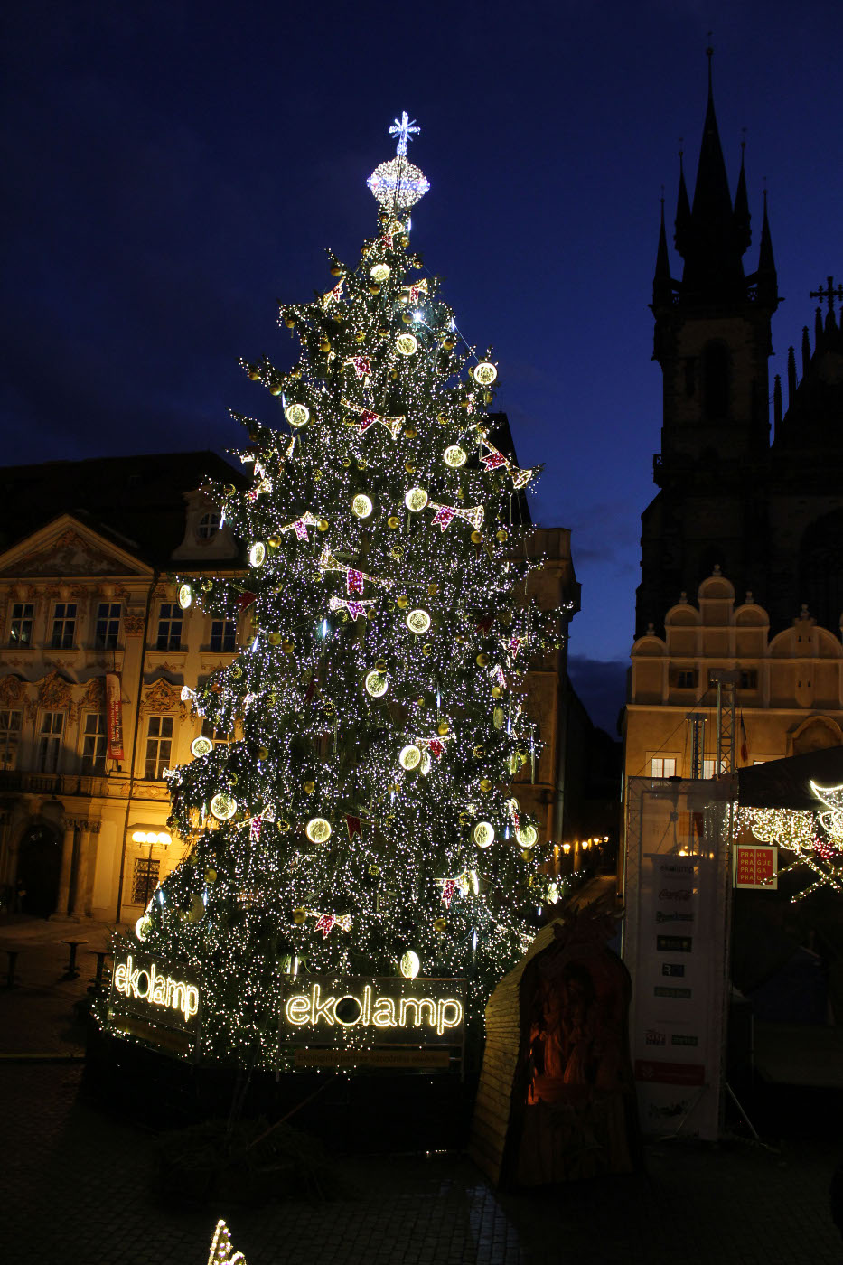 Vánoční stromeček na Staroměstském náměstí