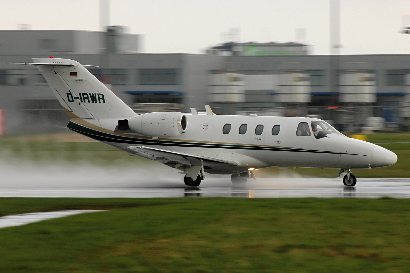 Cessna 525