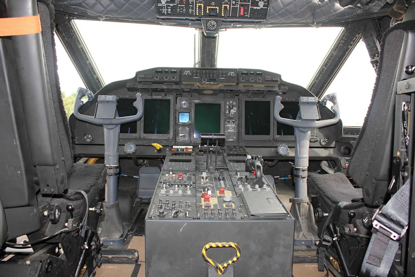 C-27 Kokpit