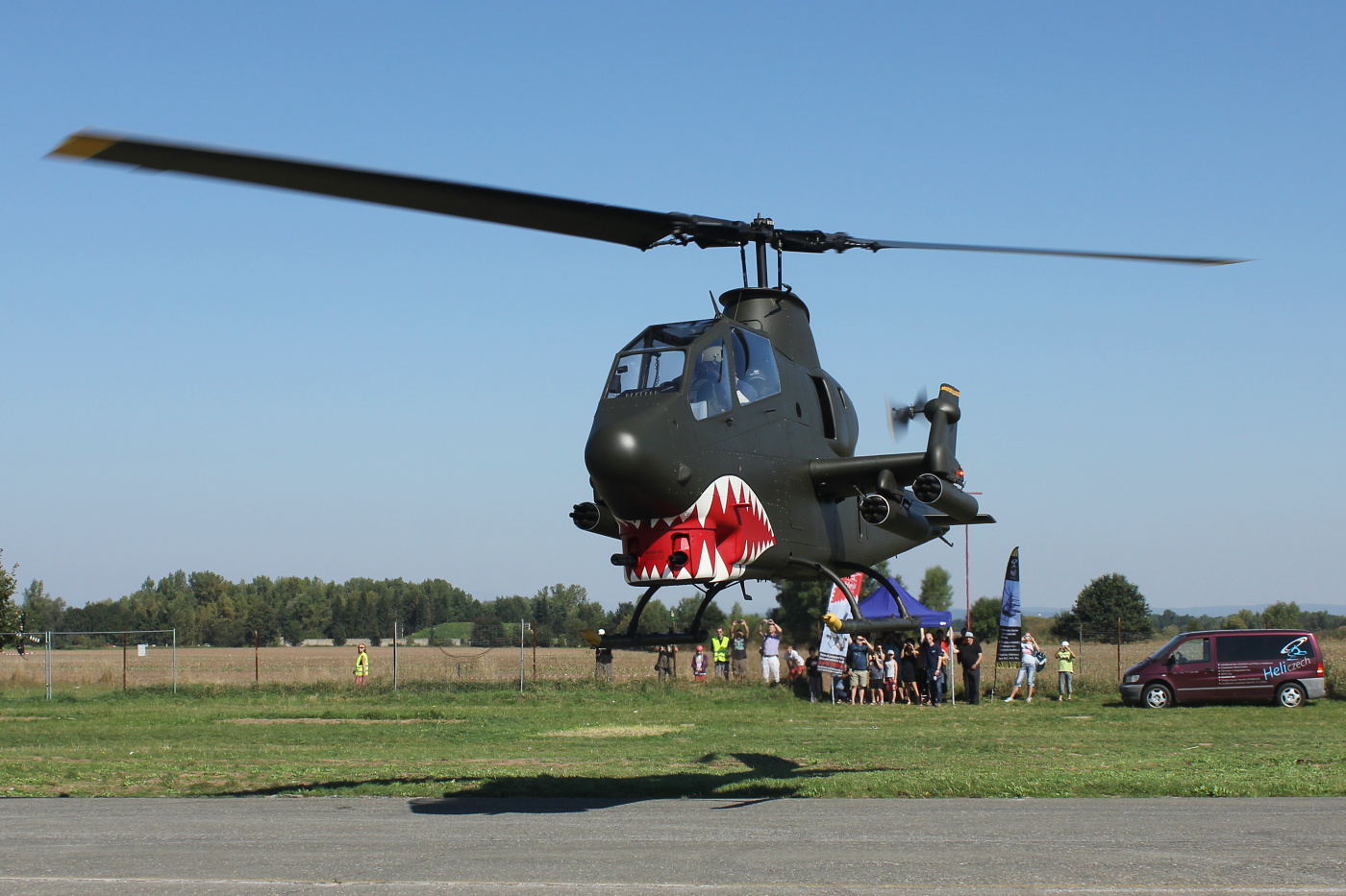 Bell Tah-1P Heli Czech - aneb zvlet cobry