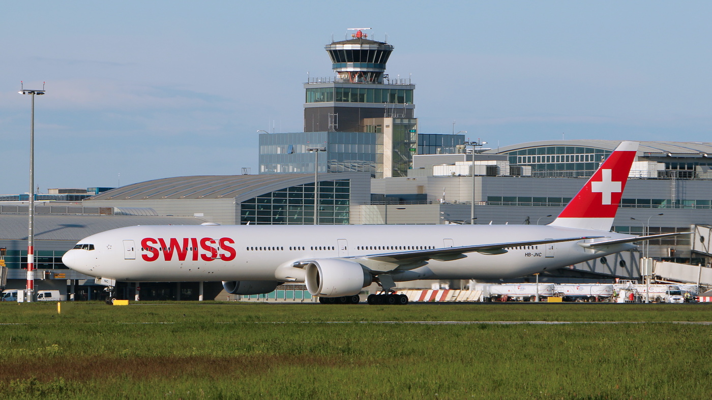 B777-3DE/ER Swiss