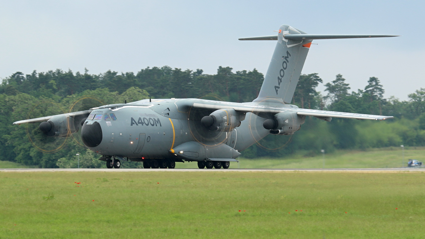 A400